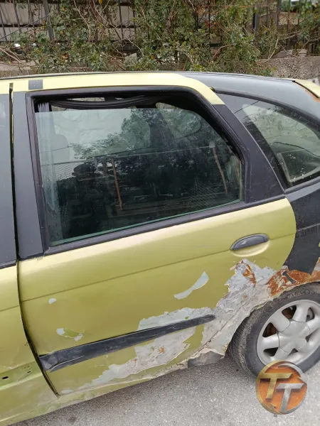Renault SCENİC 1 sol arka kapı