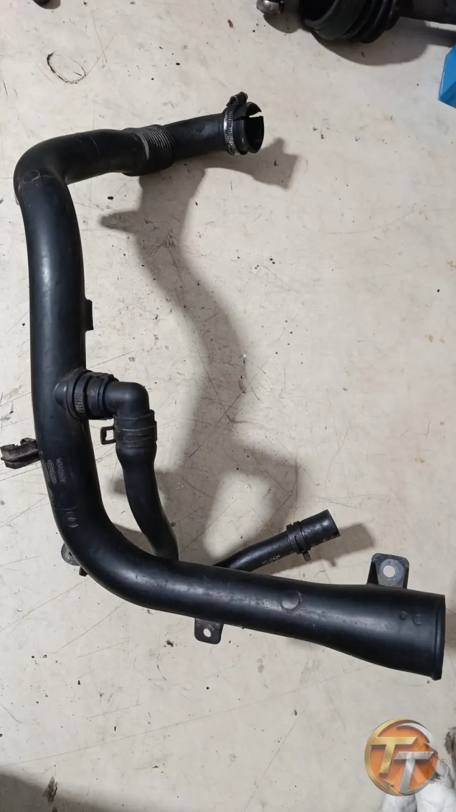 Opel Corsa c interkol borusu