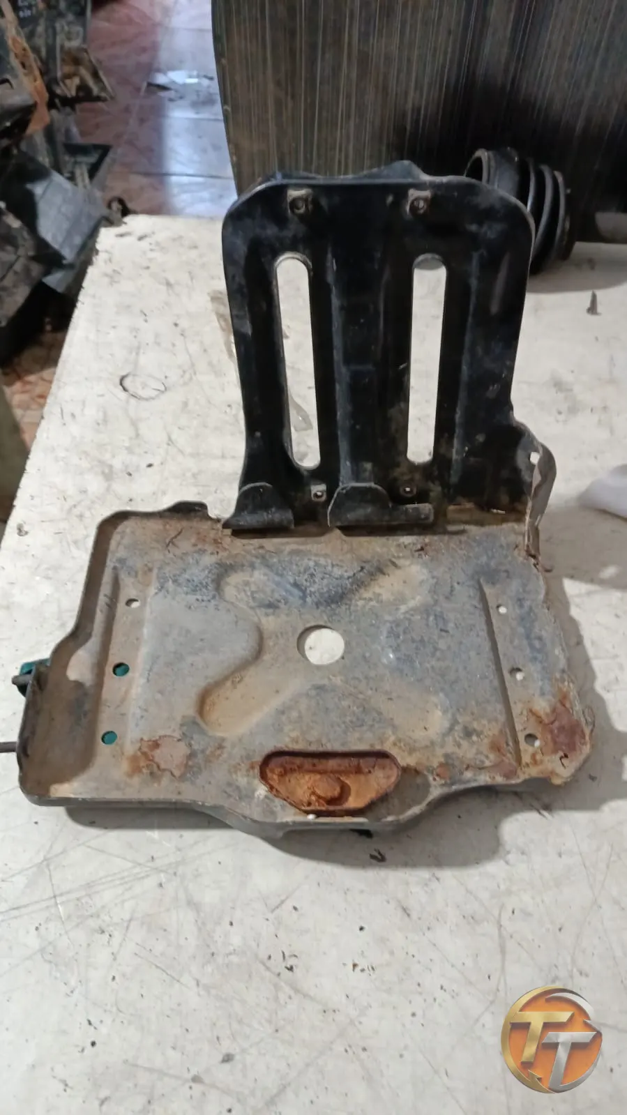 Suzuki sx4 akü altı