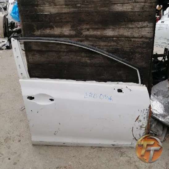 BİLİNMEYEN sağ ön kapı Erö-0146 Esan