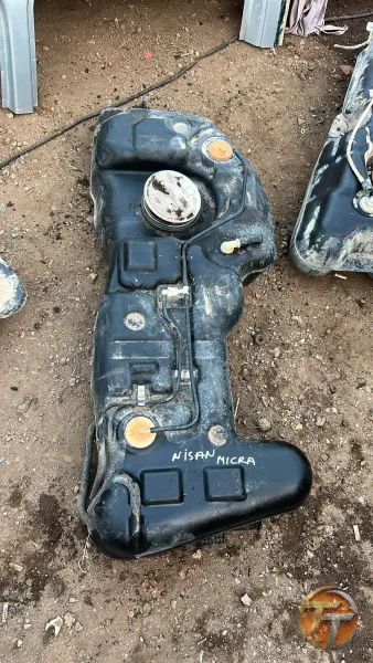 Nissan Micra 1.2 benzin deposu