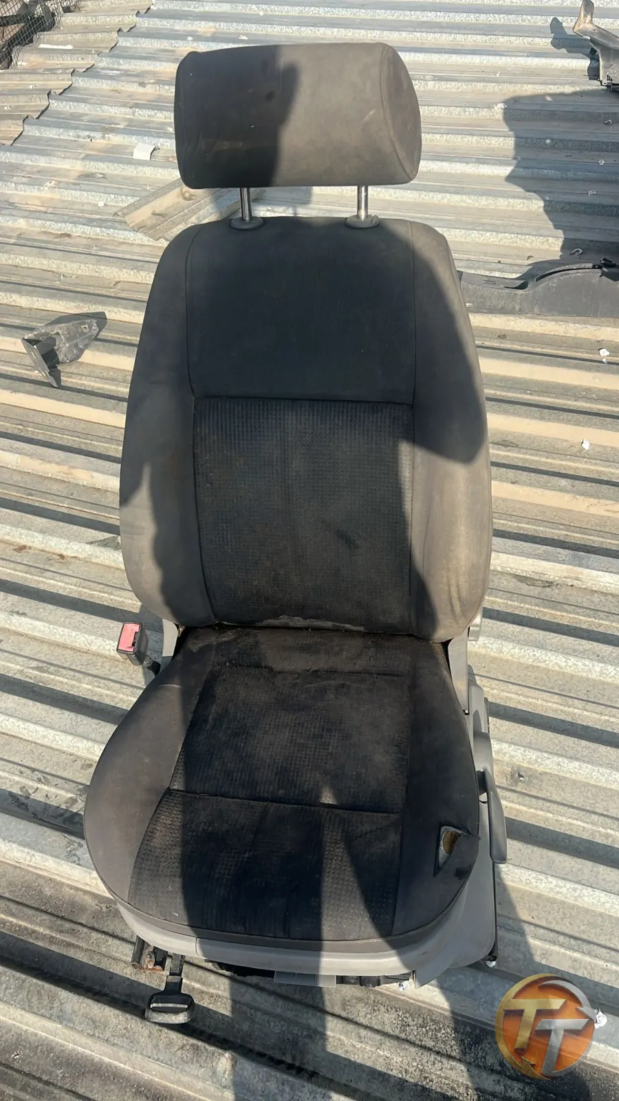 Wolksvagen Caddy şöför koltuğu