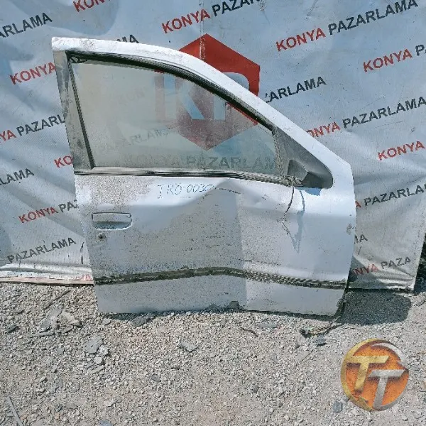 Bilinmeyen sağ ön kapı Trö-0030