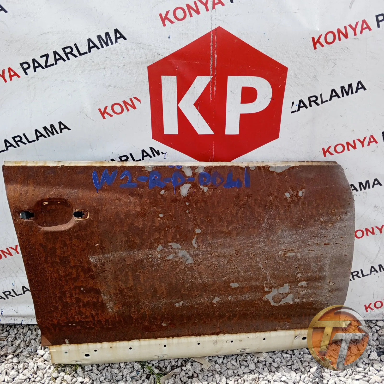 BİLİNMEYEN SAĞ ÖN KAPI W2-R-Ö-0041