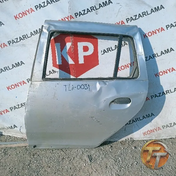 Bilinmeyen sol arka kapı Tla-0031