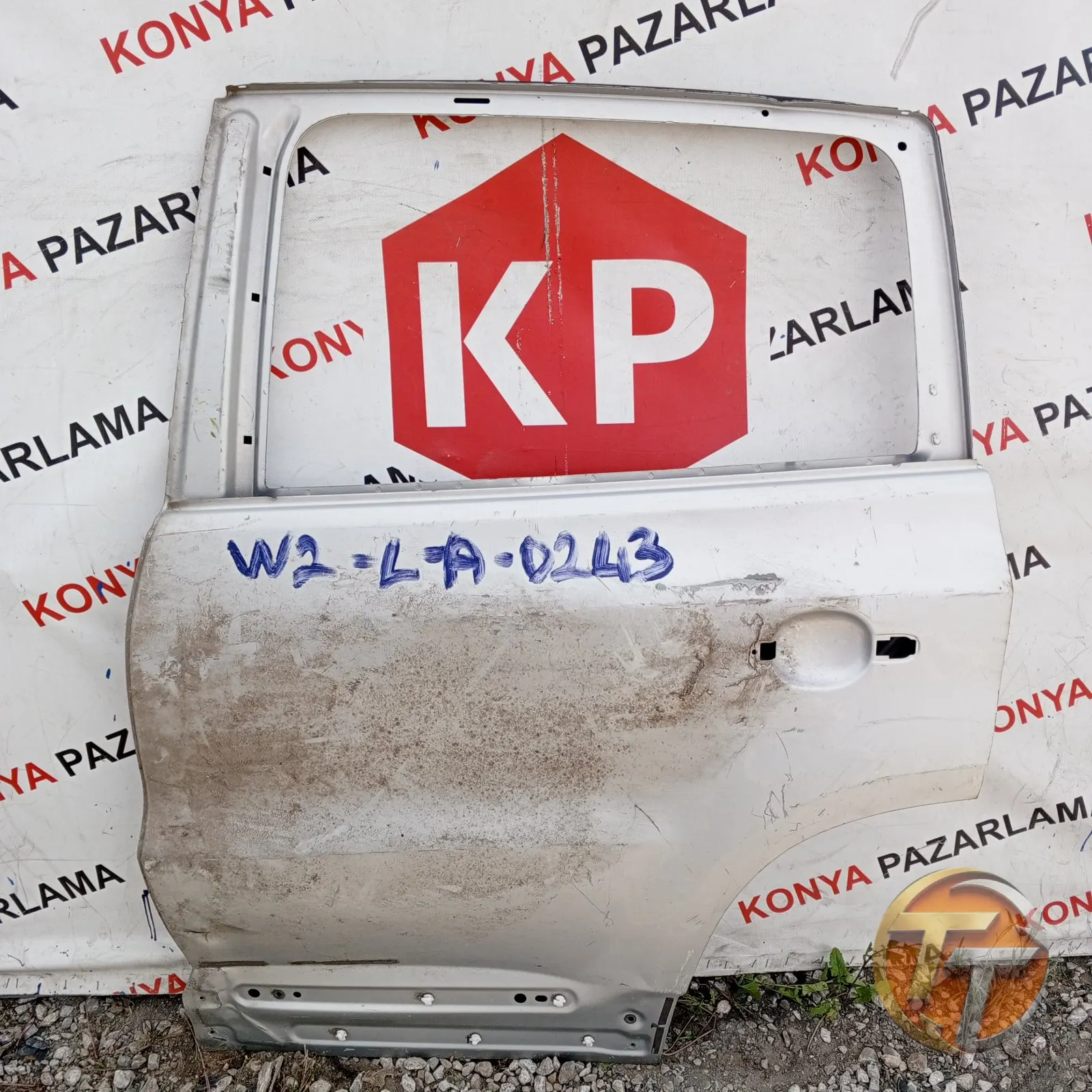 BİLİNMEYEN SOL ARKA KAPI W2-L-A-0243
