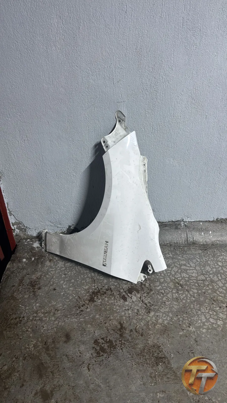 Toyota corola sol ön çamurluk