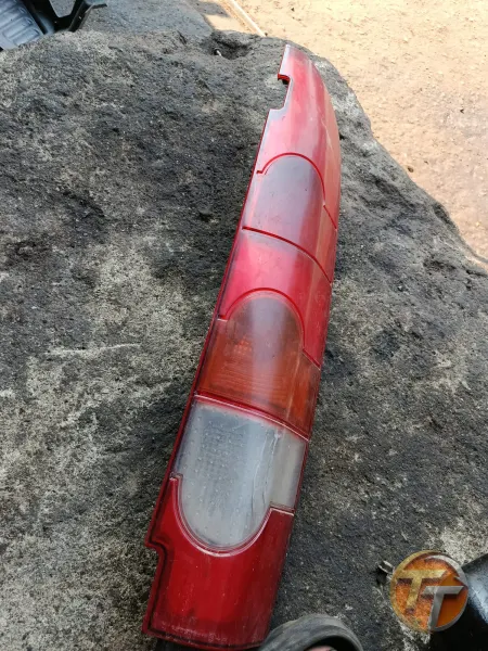 Renault Kangoo 2 sağ arka kapı