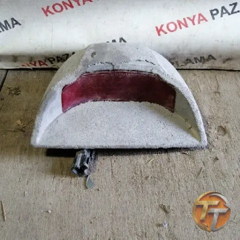 BİLİNMEYEN üçüncü stop lambası St-0068