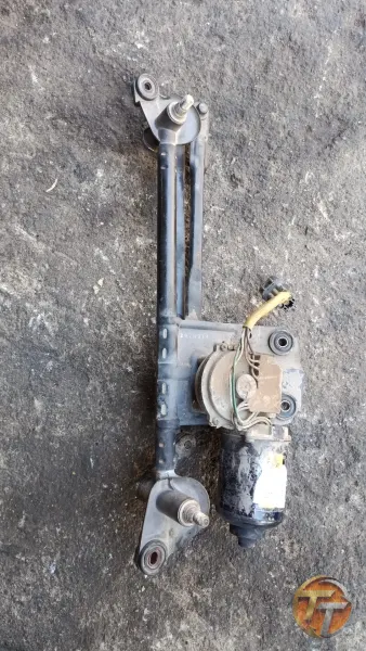 Hyundai Getz ön cam silecek motoru.