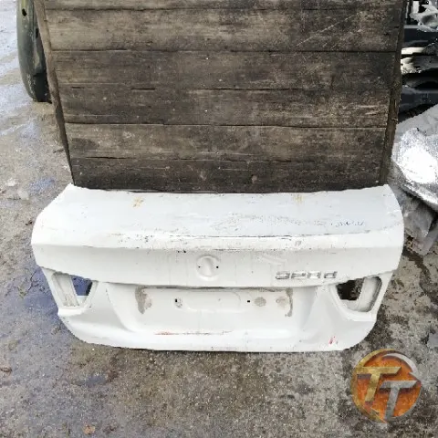 BMW E90 bagaj kapağı Ebk-132 Esan