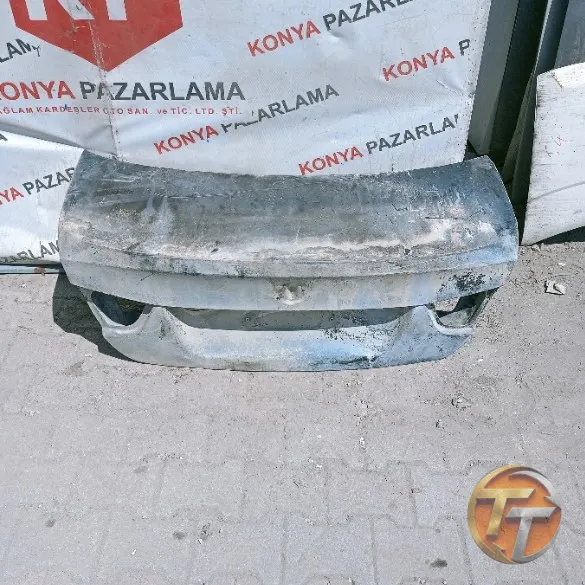 BMW E90 bagaj kapağı Sb-850