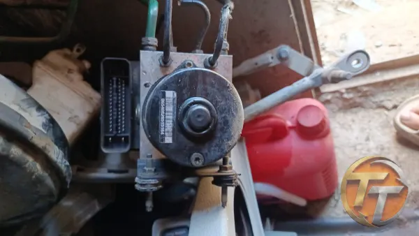 Citroen c. Beş ABS. Beyni