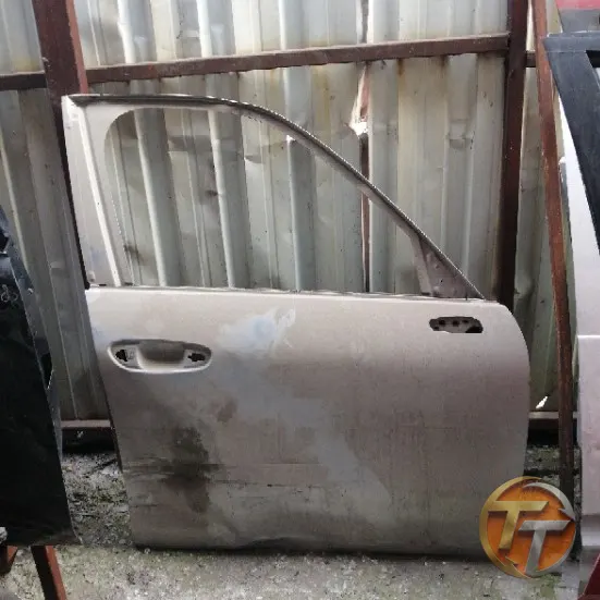 CİTROËN C4 Grand Picasso sağ ön kapı Erö-0104 Esan