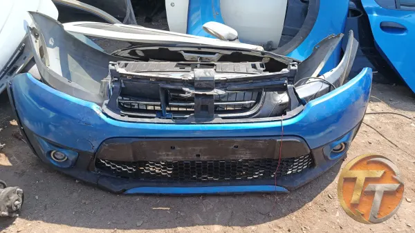 Dacia Sandero ön tampon