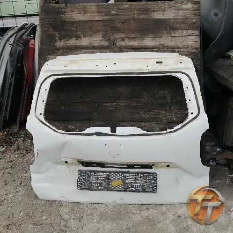 DACİA DUSTER bagaj kapağı Ebk-050 Esan