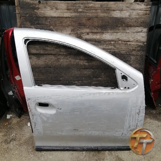 DACİA DUSTER sağ ön kapı Erö-0174 Esan