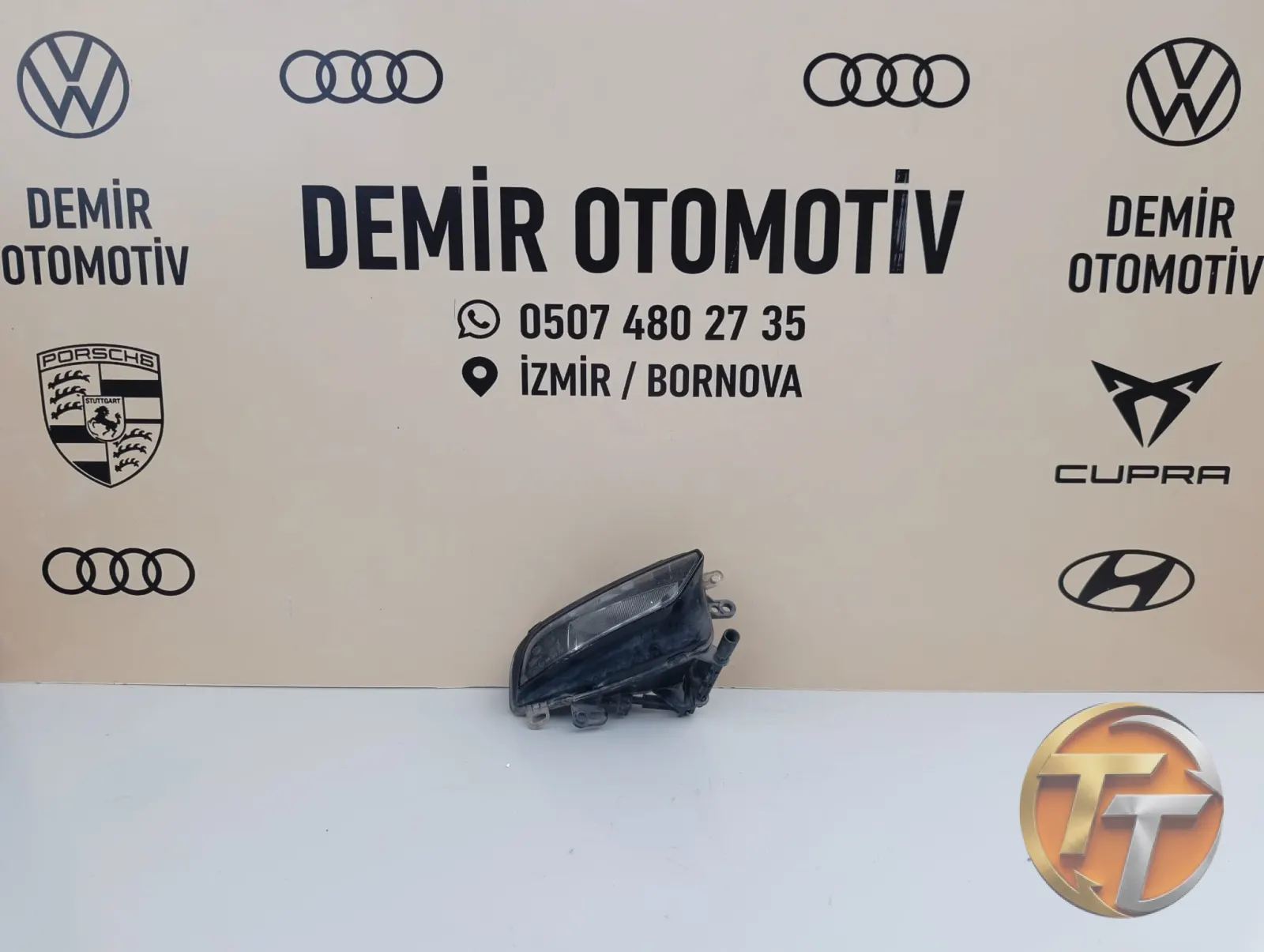 AUDİ A3 SAĞ SİS FARI 8V0941700C
