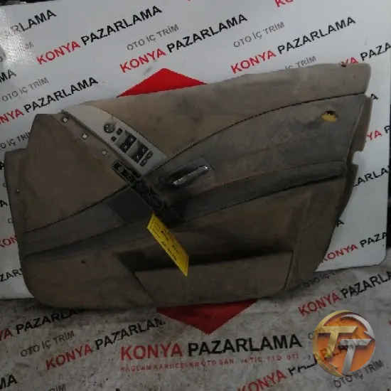 BMW E60 SAĞ ÖN KAPI DÖŞEMESİ DŞ-0429