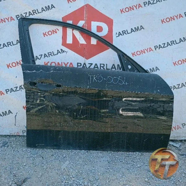 BMW E90 sağ ön kapı Trö-0054
