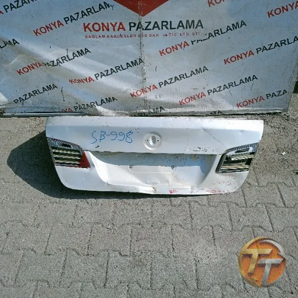 BMW F10 bagaj kapağı Sb-998