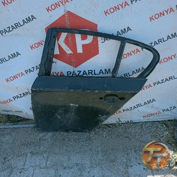 BMW F30 sol arka kapı Tla-0114