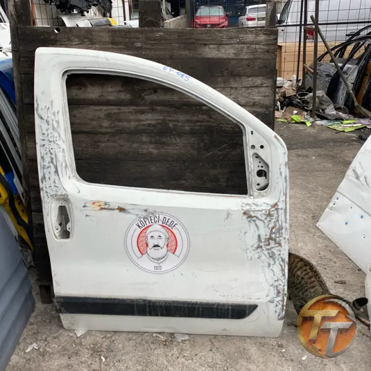 Fiat Fiorino sağ ön kapı Ef-085 Esan