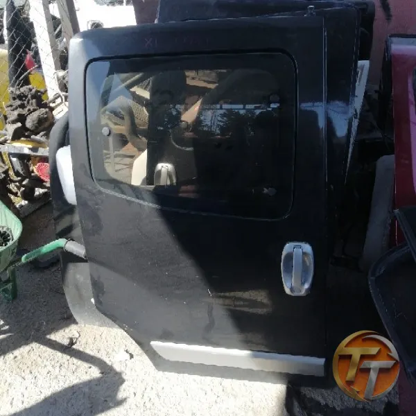 FİAT FİORİNO SAĞ SÜRGÜLÜ KAPI XE-0007