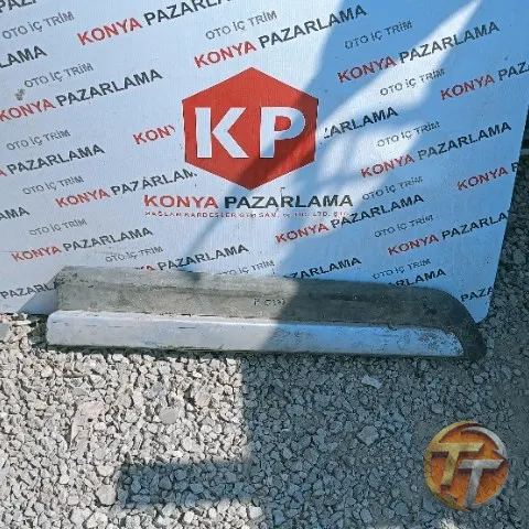 Fiat Fiorino sol ön kapı bandı P-0373