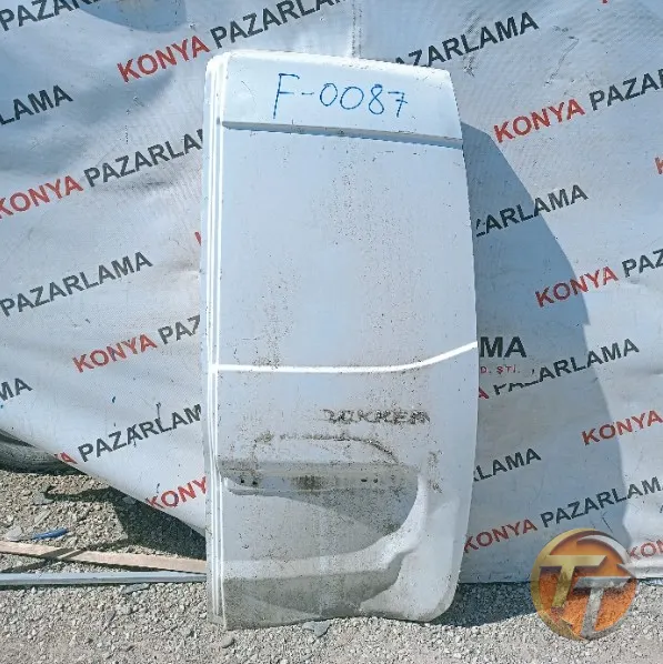 Dacia Dokker sağ bagaj kapağı F-0087