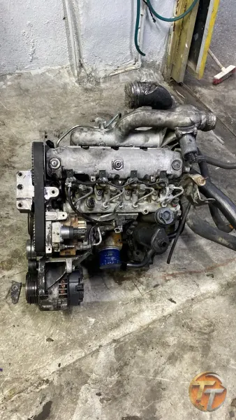 Trafik 2 1.9 motor