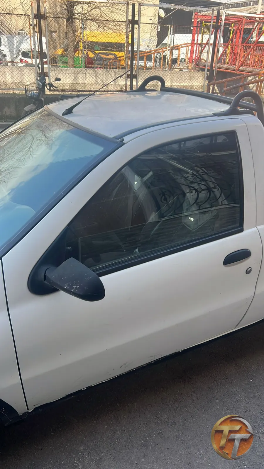 Fiat strada sol ön kapı