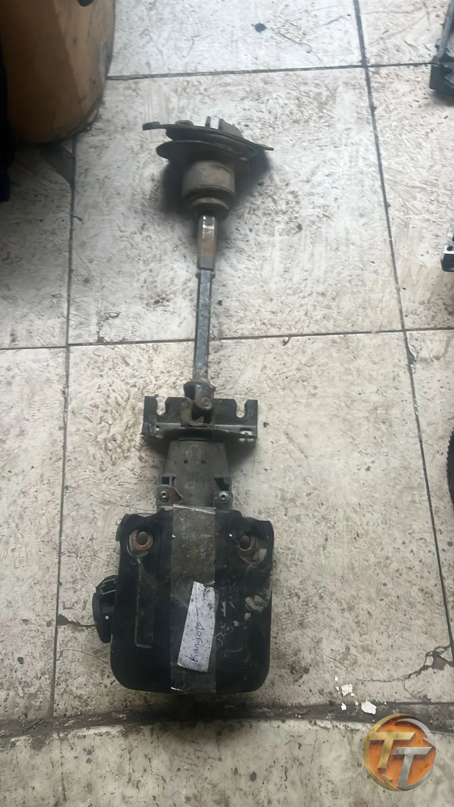 Renault Kango  direksiyon kolonu