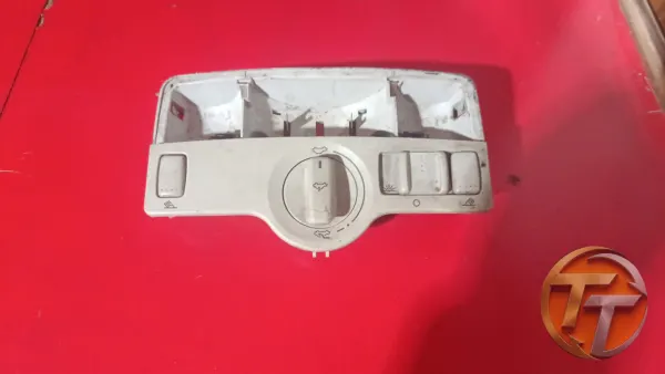 Volkswagen. Kedi tavan lambası