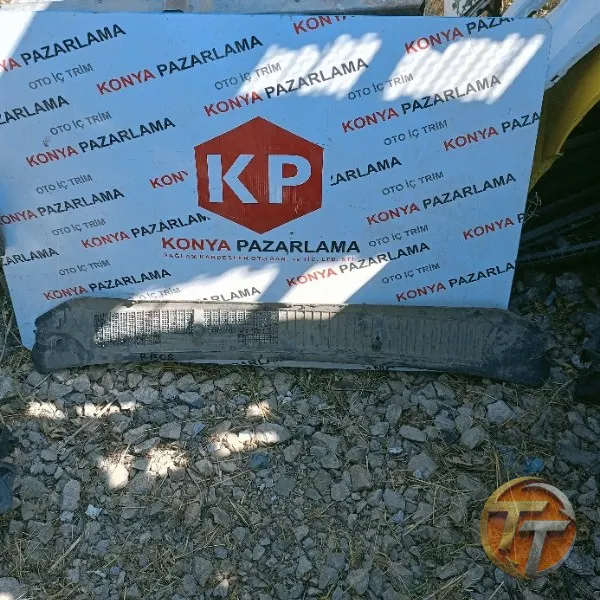 Fiat Tempra Tipo cam önü ızgarası P-1508