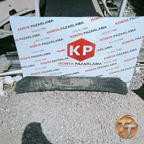 Fiat Tempra Tipo ön cam ızgarası P-1027