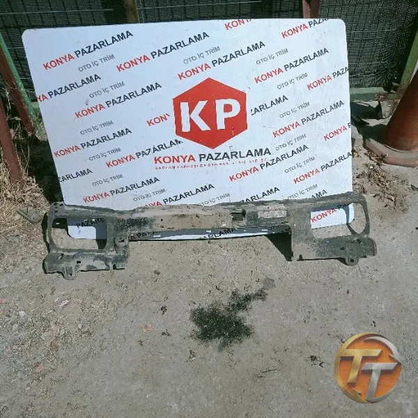 Fiat Uno ön panel Pnl-035