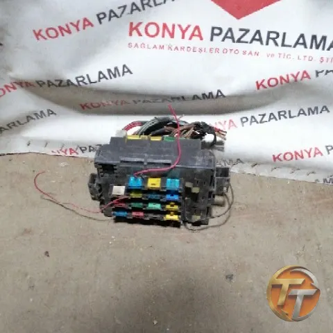 FİAT UNO sigorta kutusu Sk-039