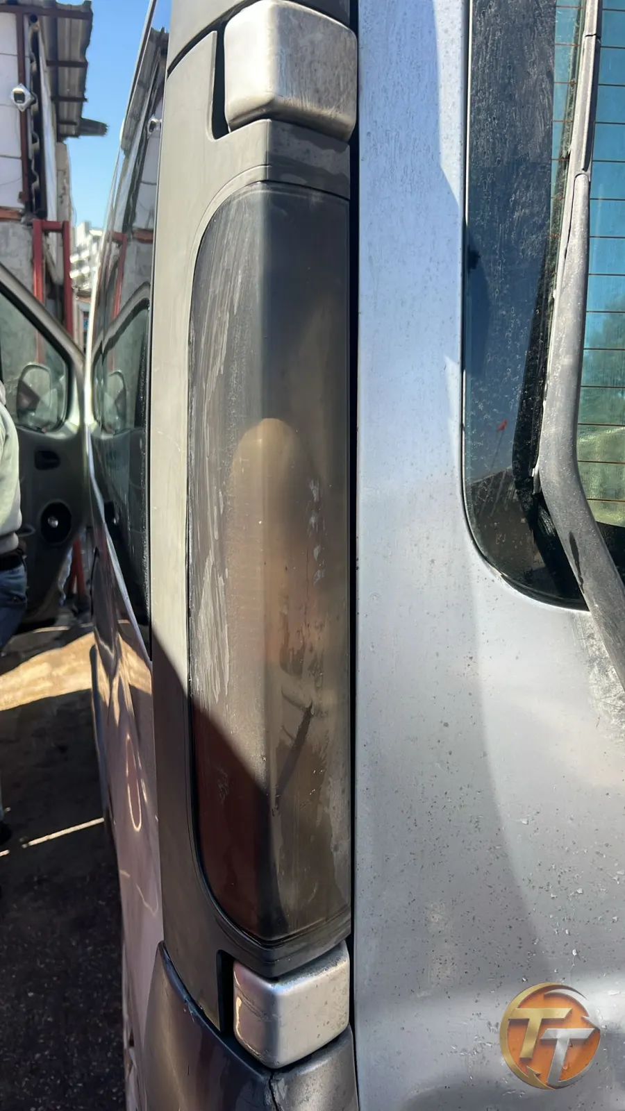 Renault trafik sol stop
