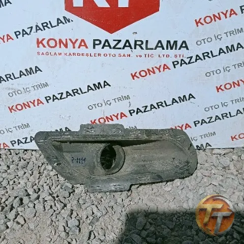 Ford Courier sis farı çerçevesi P-1111