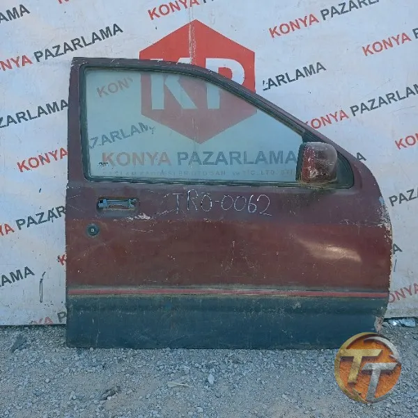 Ford Sierra sağ ön kapı Trö-0062
