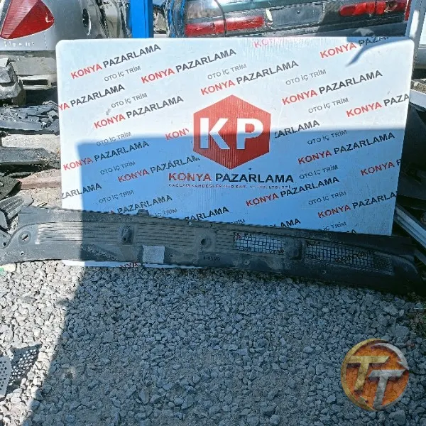 Fiat Ducato ön cam ızgarası P-0980