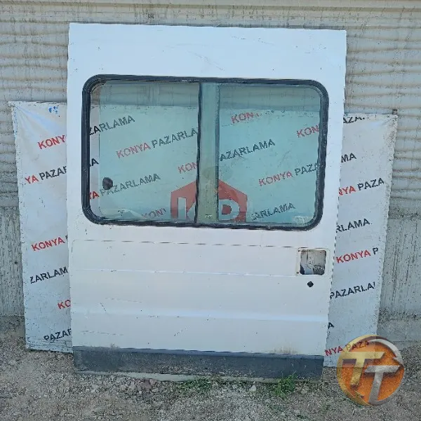 Fiat ducato sağ arka kapı tcr bölgesi