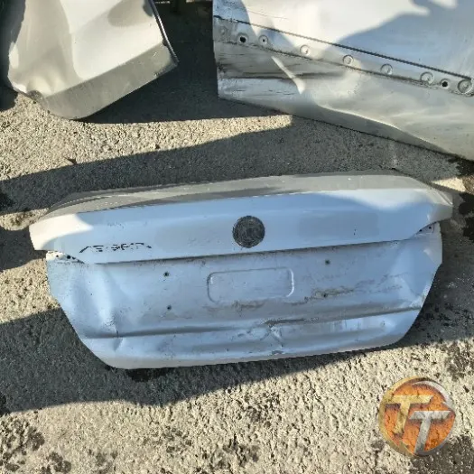Fiat Egea bagaj kapağı