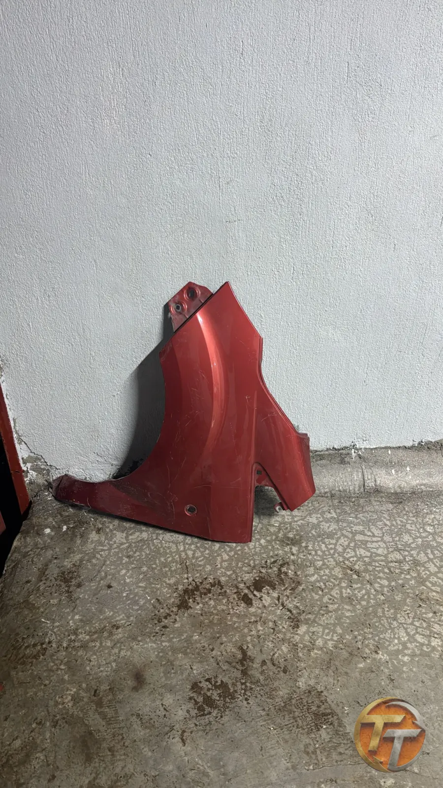 Ford curier sol çamurluk