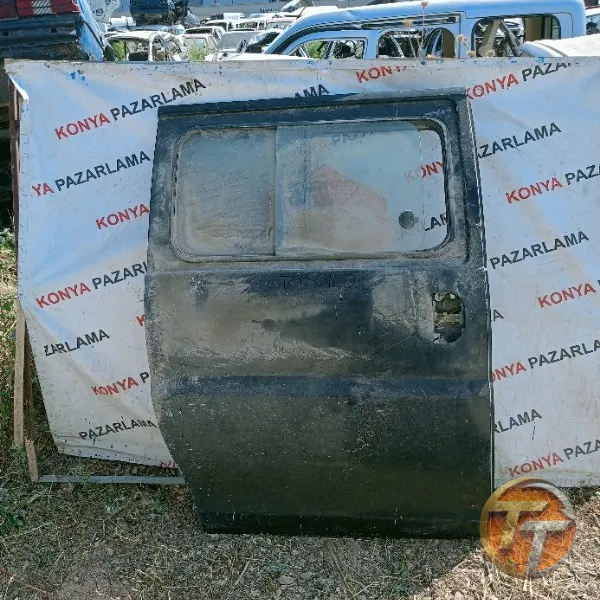 Hyundai Starex sağ sürgülü kapı Tcr bölgesi-0140