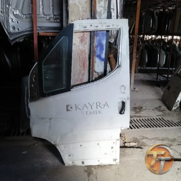 İveco Daily sol ön kapı Ef-010 Esan