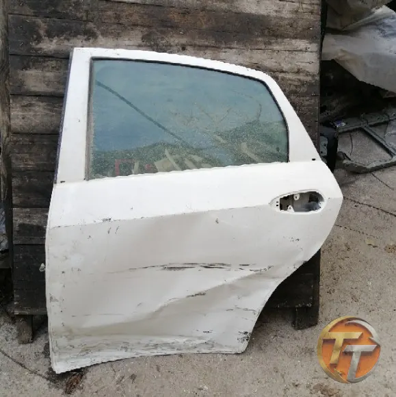 FİAT LİNEA sol arka kapı Ela-0141 Esan