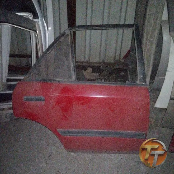 Mazda 323 sağ arka kapı Era-0064 Esan