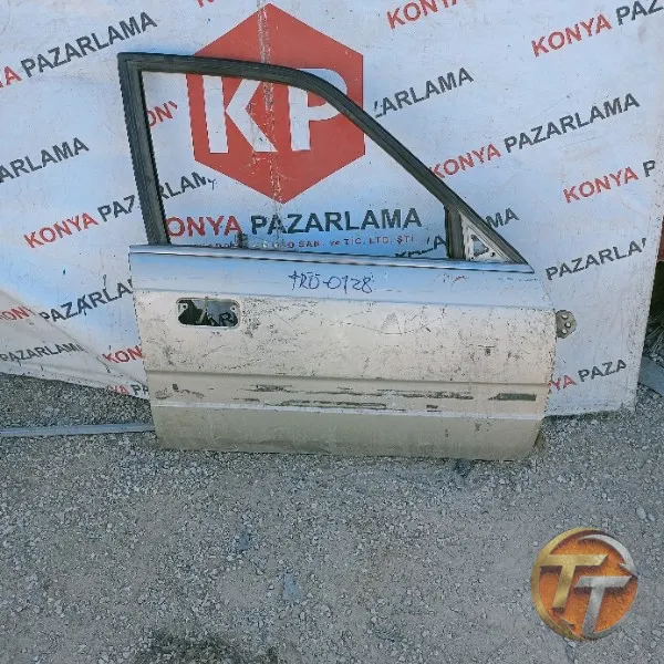 Mazda 626 sağ ön kapı Trö-0128